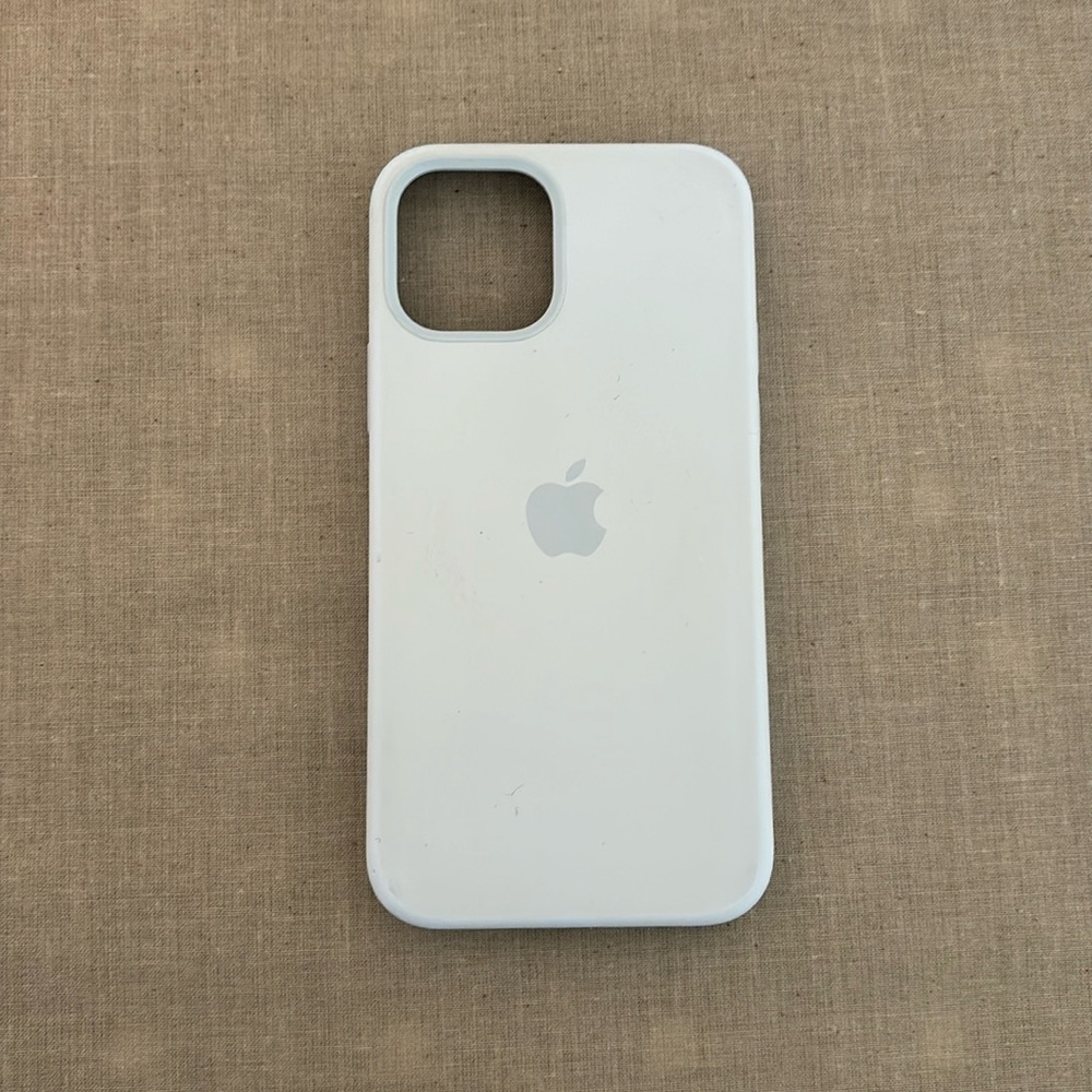 Apple iPhone 12/12pro silicone case